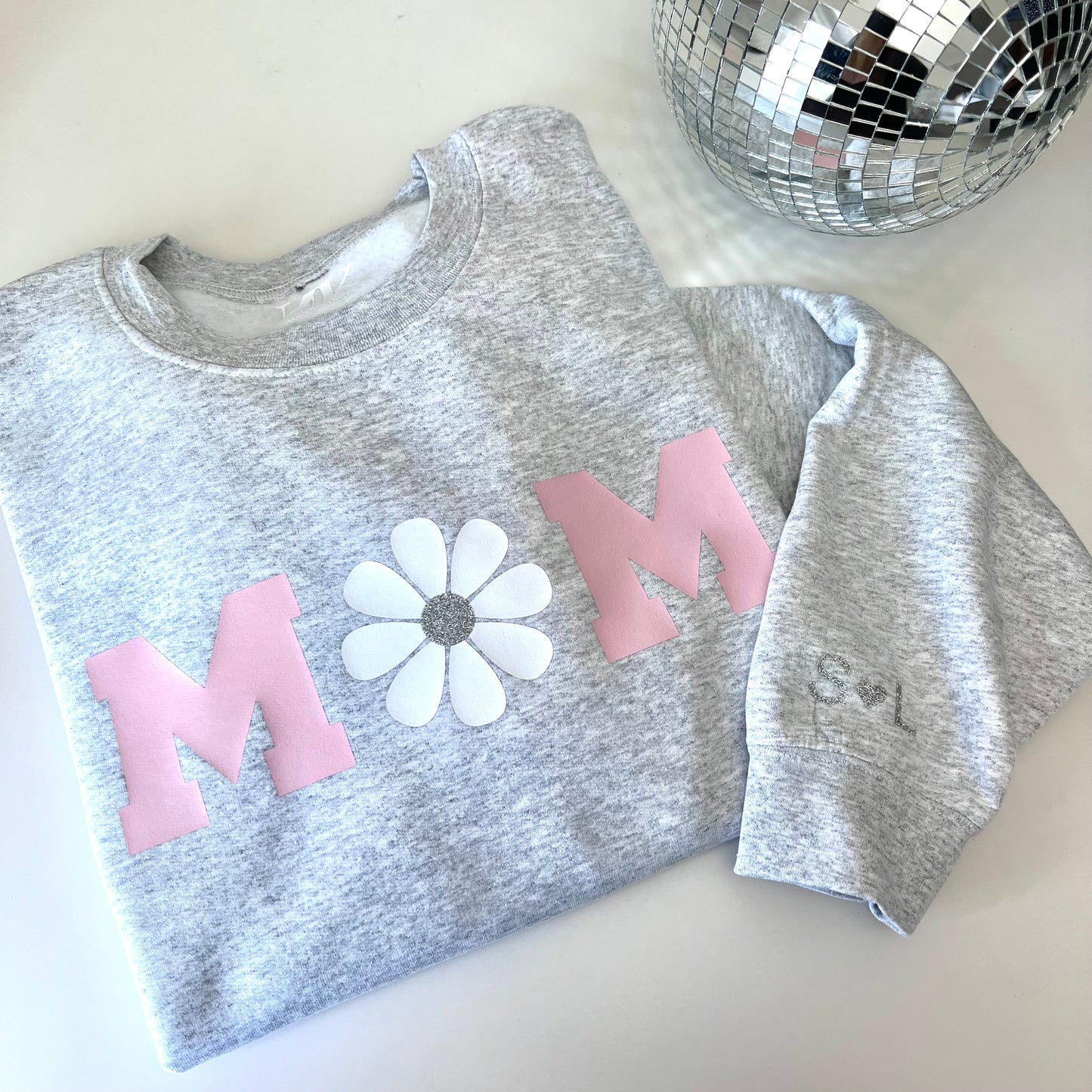 Daisy MOM - Custom Sleeve