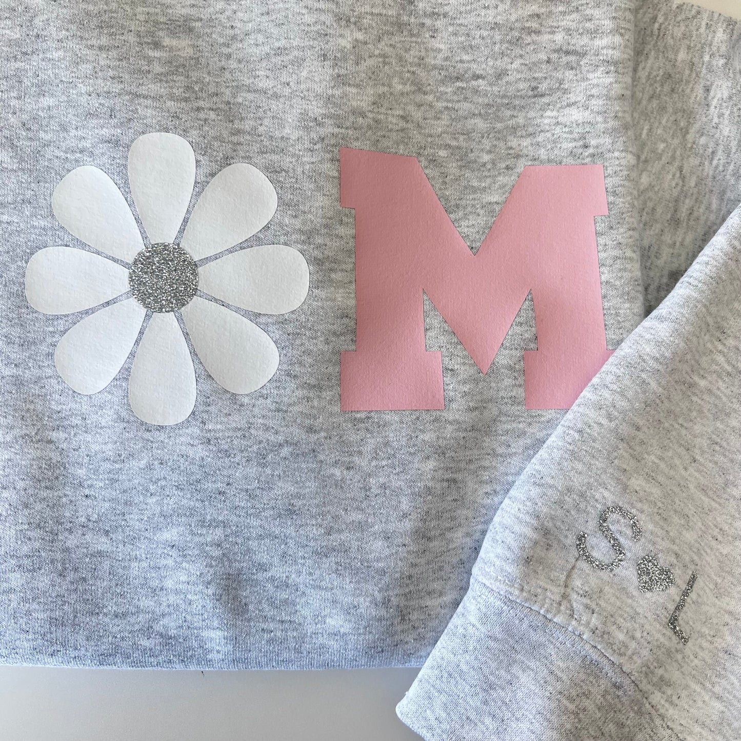 Daisy MOM - Custom Sleeve