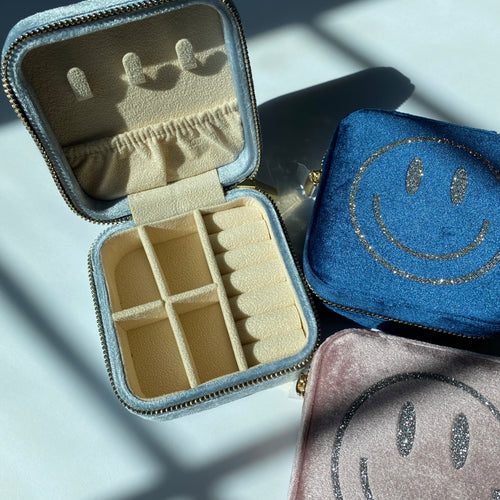 Smiley Velvet Travel Jewelry Case