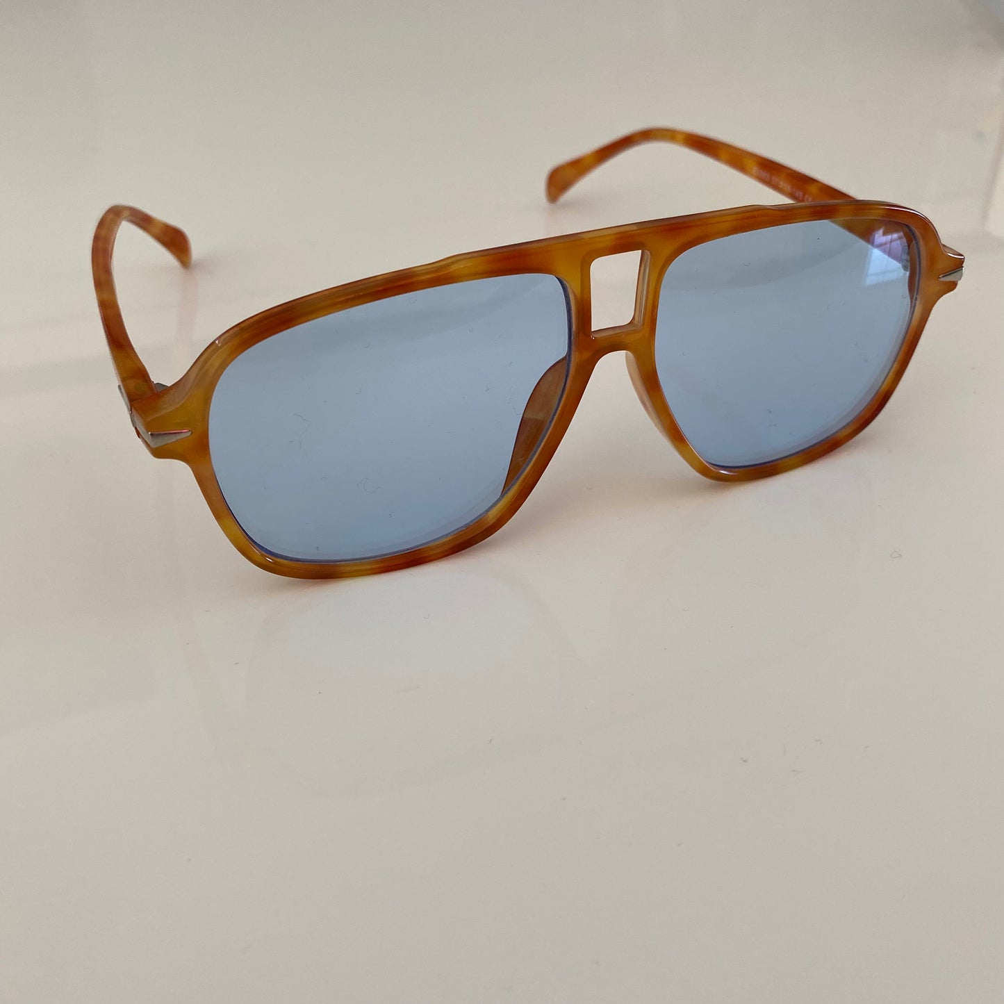 Lucy Sunnies